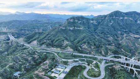 关峡苗族乡交通新篇章，迈向现代化交通发展之路
