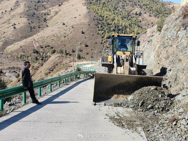 拉玛囊村交通新动态，现代化步伐与机遇的交汇点