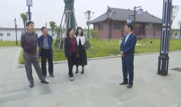 罗芮丽