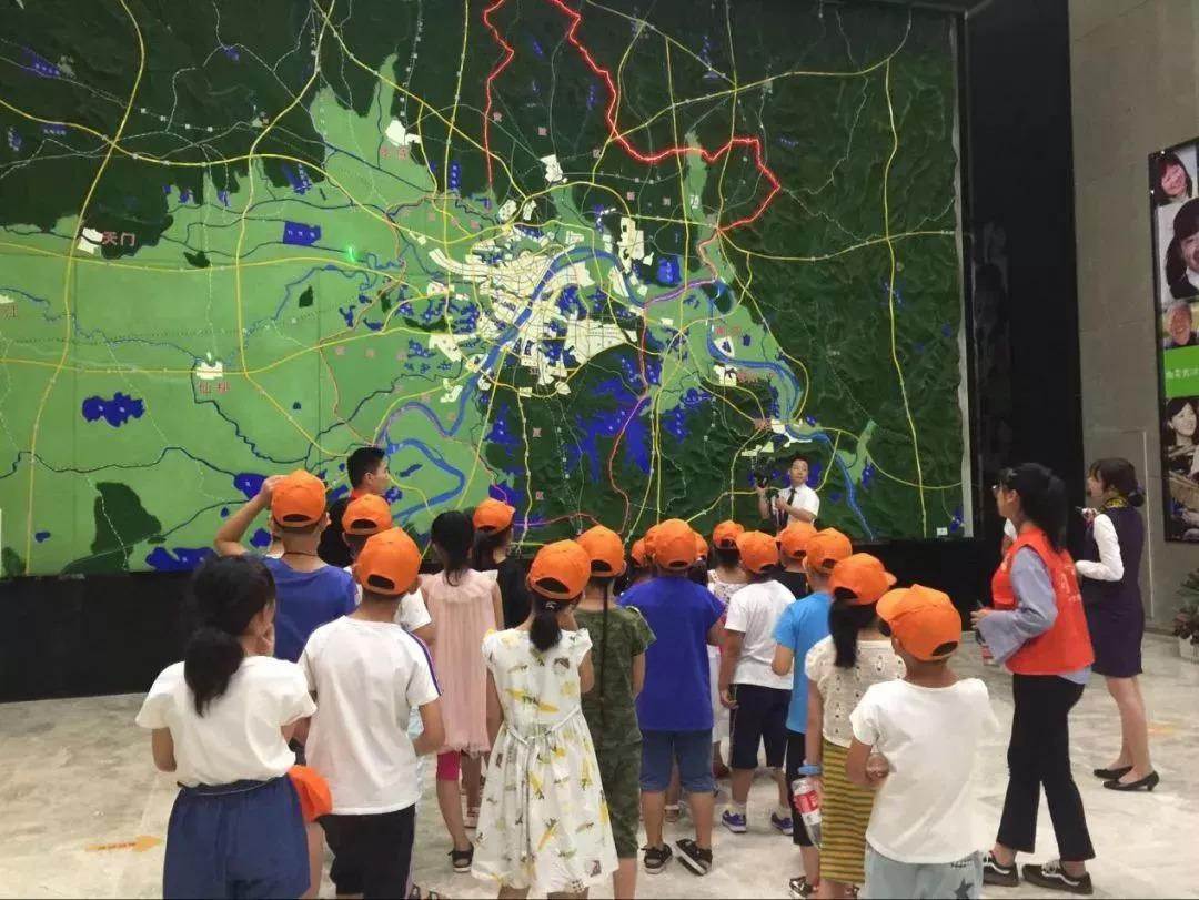 武汉市共青团市委领导团队焕新，青年工作开启新篇章